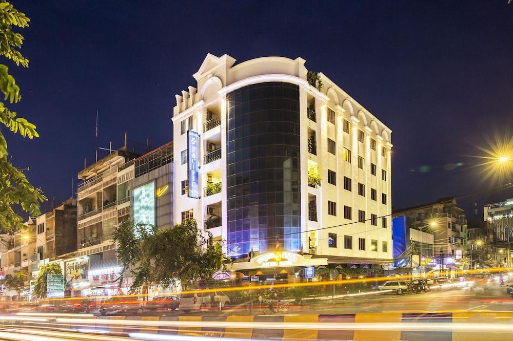 Pacific Hotel Phnom Penh Extérieur photo